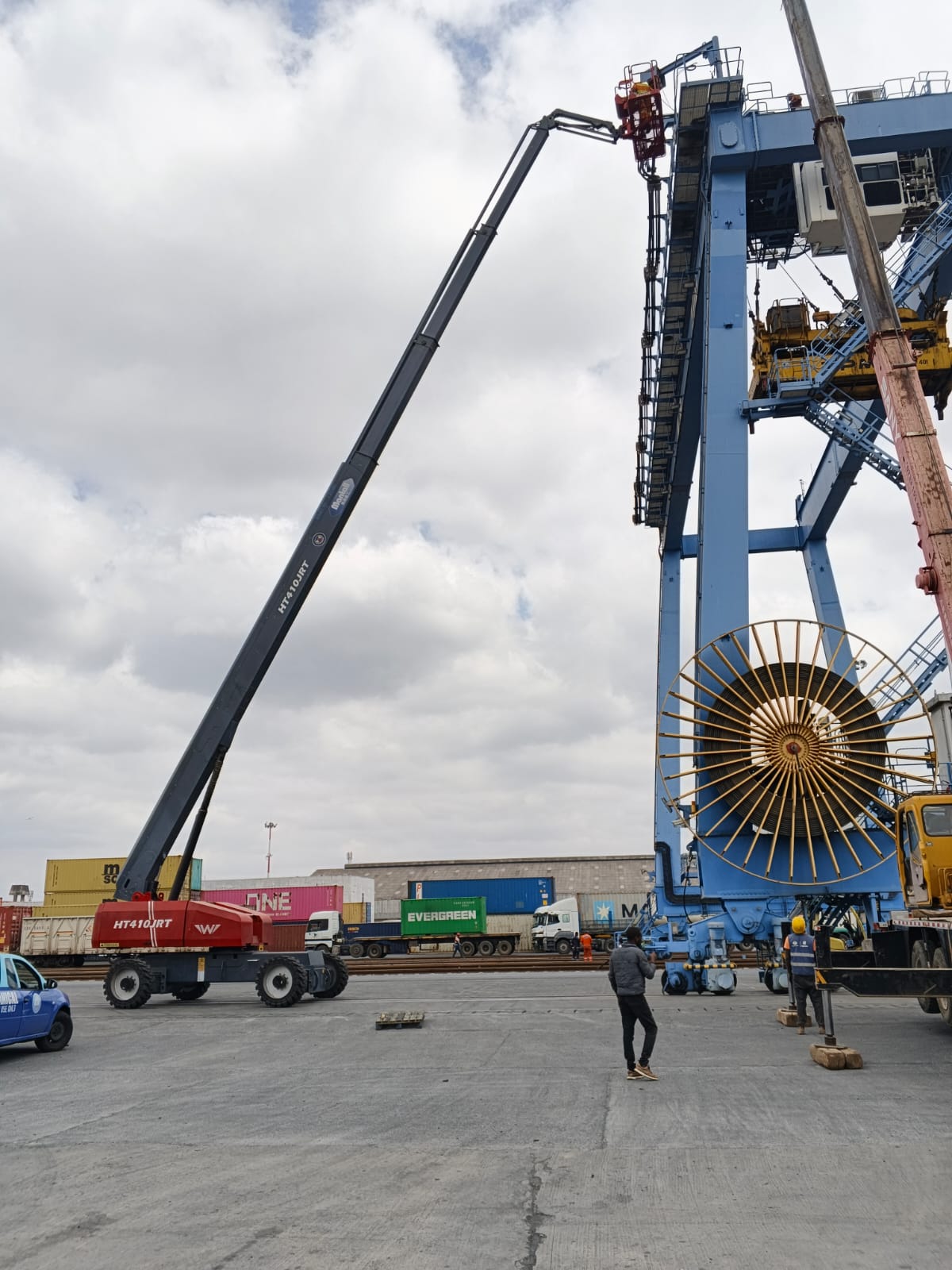 cherry picker for hire in mombasa ports