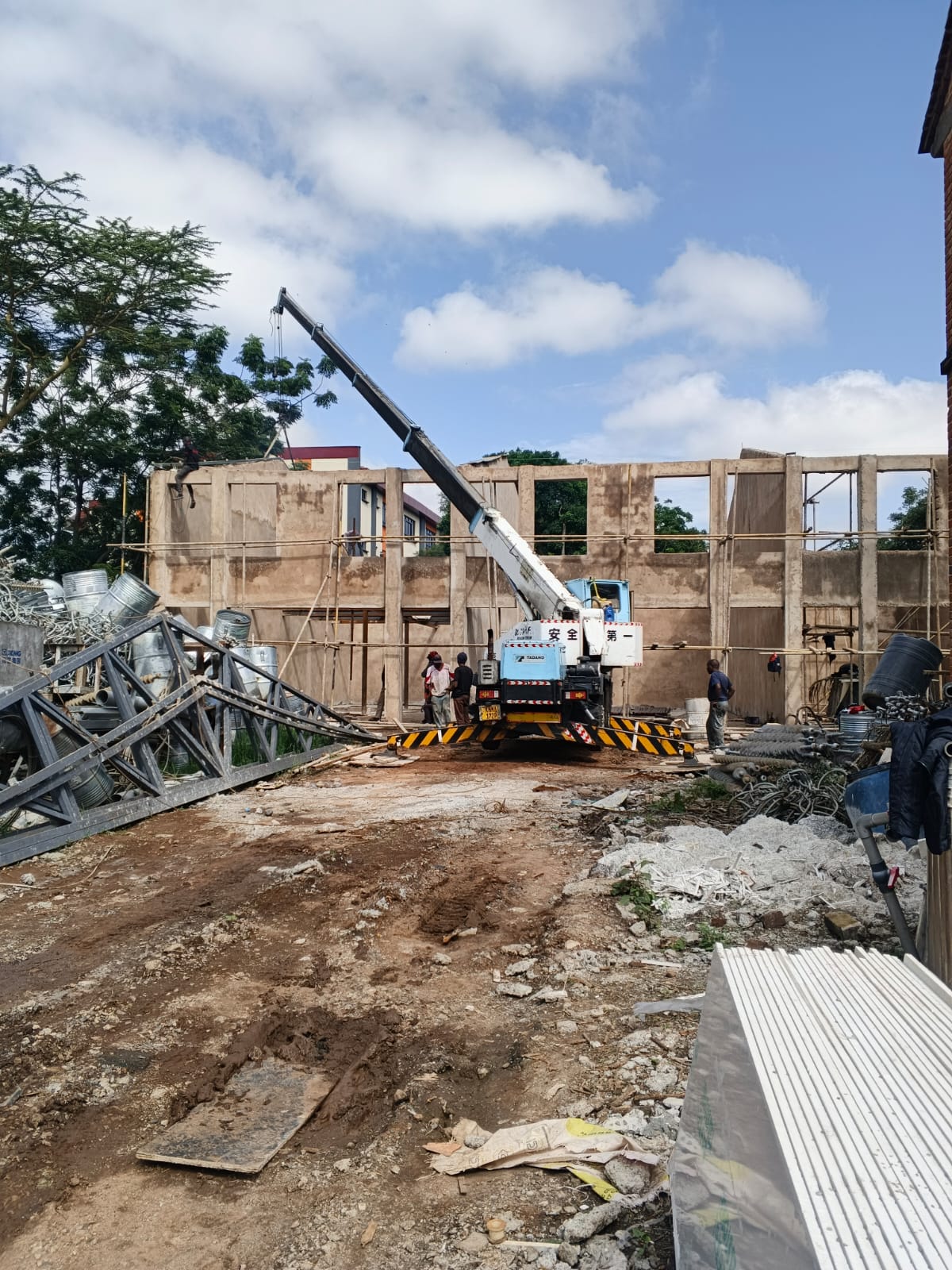 crane hire for construction sites