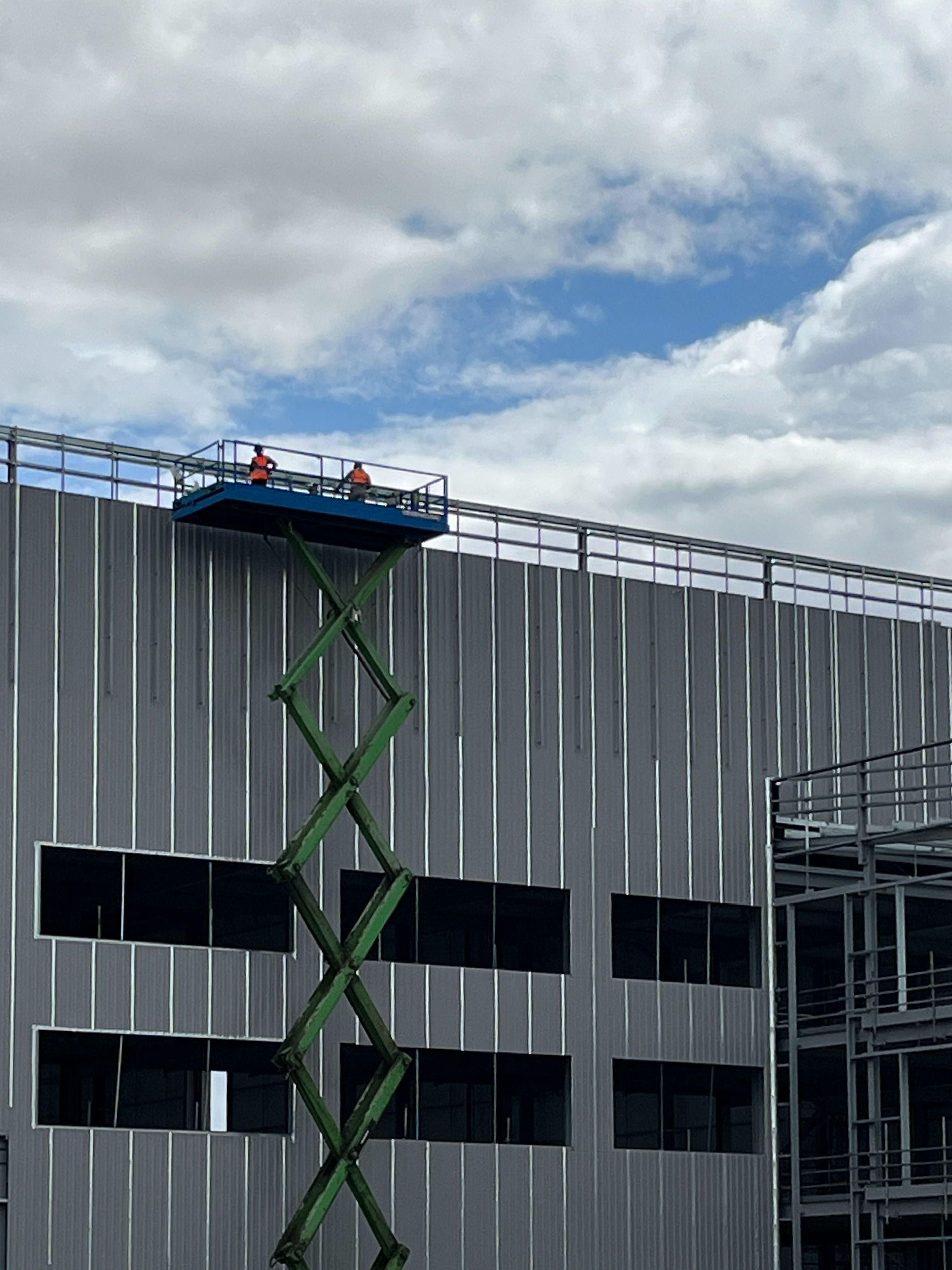Diesel and electric scissor lifts for elevated access in Kenya